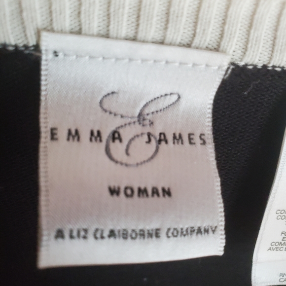 SOLD Emma James Collection Sweater - Picture 7 of 13